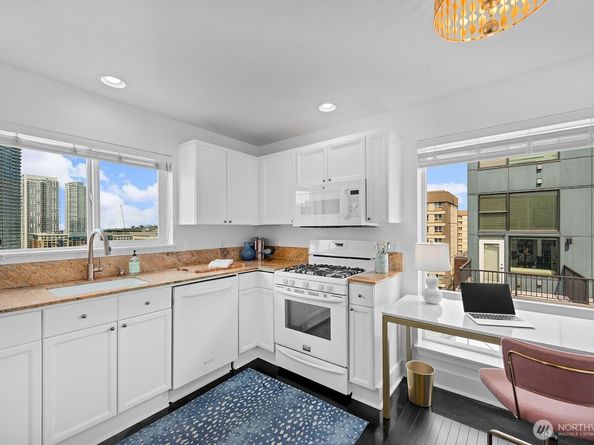 1805 Bellevue Avenue 503, Seattle WA 98122