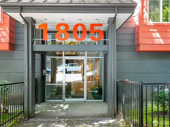 1805 Bellevue Avenue 503, Seattle WA 98122
