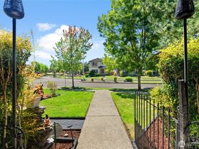 1058 43rd Court NE, Auburn WA 98002