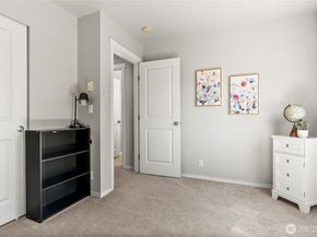 1058 43rd Court NE, Auburn WA 98002