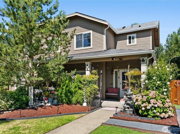 1058 43rd Court NE, Auburn WA 98002