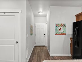 1058 43rd Court NE, Auburn WA 98002