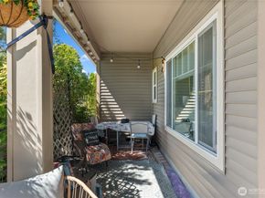 1058 43rd Court NE, Auburn WA 98002