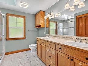 15735 Dayton Avenue N, Shoreline WA 98133