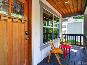 15735 Dayton Avenue N, Shoreline WA 98133