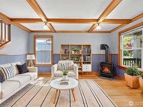 15735 Dayton Avenue N, Shoreline WA 98133