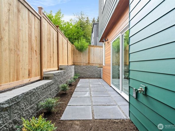 5125 S Brandon Street, Seattle WA 98118