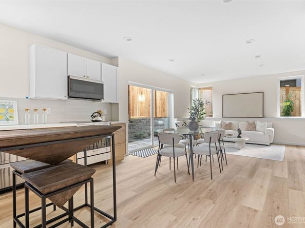5125 S Brandon Street, Seattle WA 98118