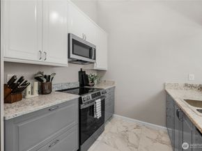 820 E Cady Rd A304, Everett WA 98203