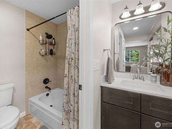820 E Cady Rd A304, Everett WA 98203