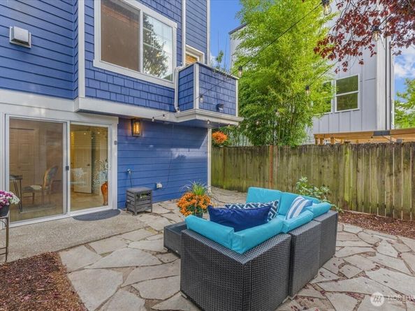 211 15th Avenue, Seattle WA 98122