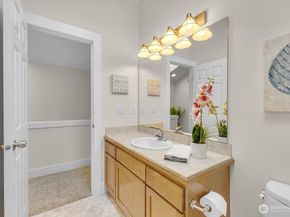 211 15th Avenue, Seattle WA 98122
