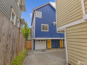 211 15th Avenue, Seattle WA 98122
