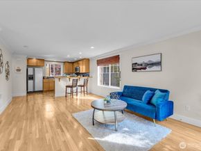 211 15th Avenue, Seattle WA 98122