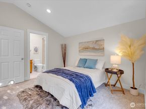 211 15th Avenue, Seattle WA 98122