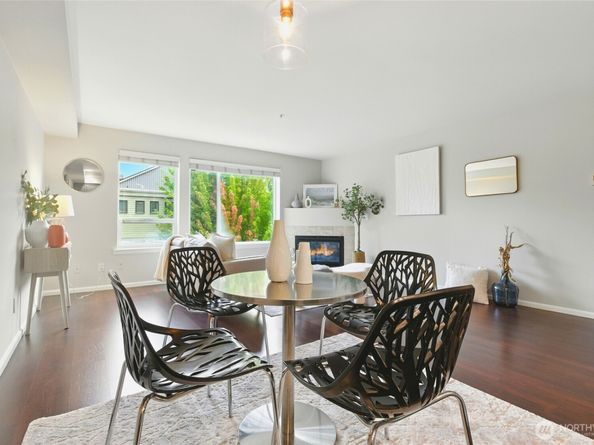 559 McGraw Street 204, Seattle WA 98109
