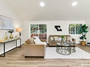 1621 N 201st Street, Shoreline WA 98133