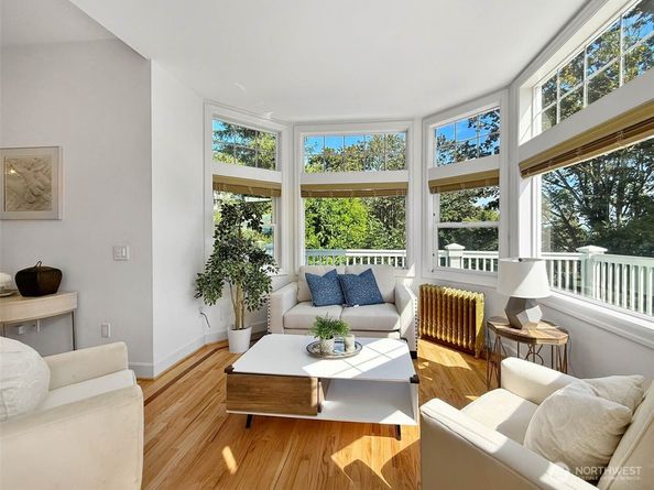 337 25th Avenue E, Seattle WA 98112