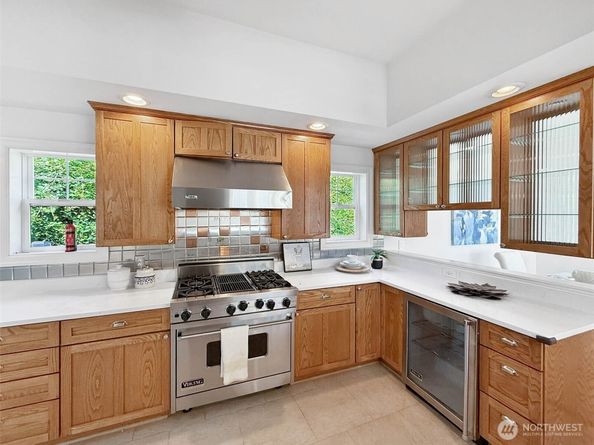 337 25th Avenue E, Seattle WA 98112