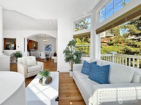 337 25th Avenue E, Seattle WA 98112