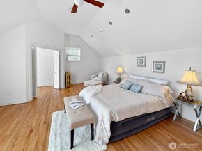 337 25th Avenue E, Seattle WA 98112