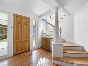 337 25th Avenue E, Seattle WA 98112