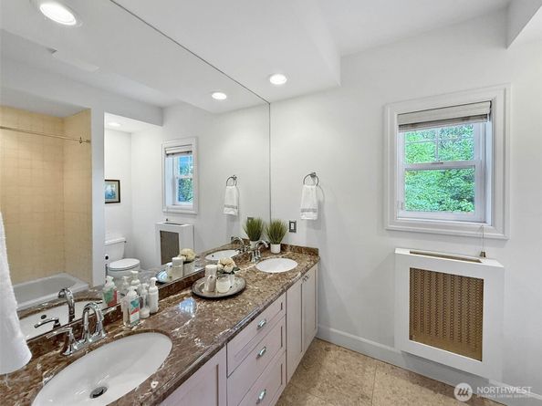 337 25th Avenue E, Seattle WA 98112