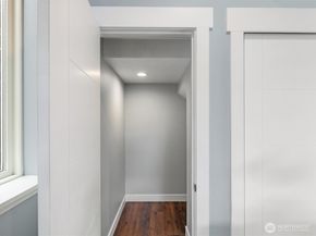 6751 14th Avenue NW, Seattle WA 98117