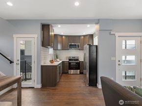 6751 14th Avenue NW, Seattle WA 98117