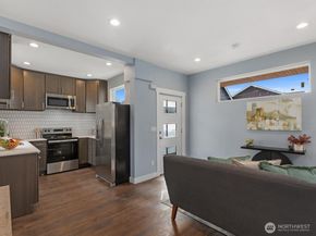 6751 14th Avenue NW, Seattle WA 98117