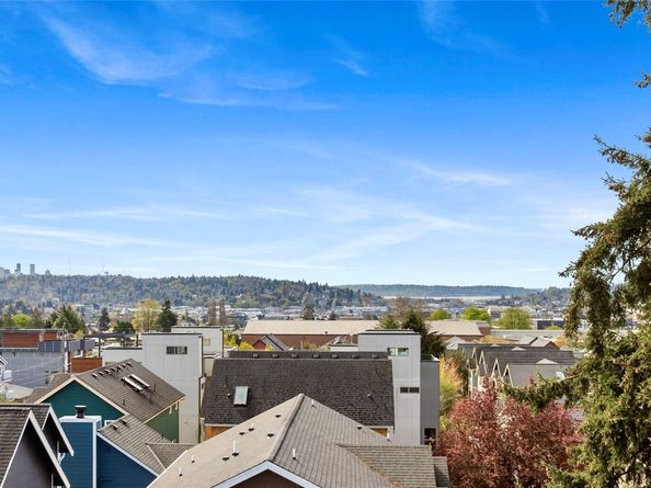 6751 14th Avenue NW, Seattle WA 98117