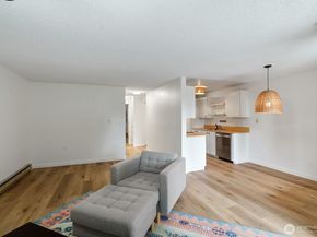 12744 NE 116th Street K33, Kirkland WA 98034