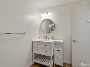 12744 NE 116th Street K33, Kirkland WA 98034
