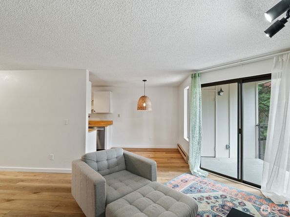12744 NE 116th Street K33, Kirkland WA 98034