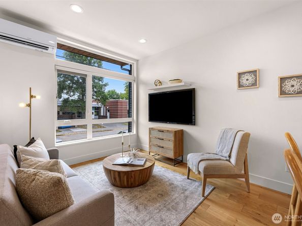 2638 NW 62nd Street, Seattle WA 98107
