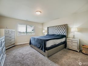 678 7TH Street NE, Auburn WA 98002