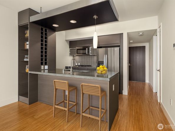 820 Blanchard Street 803, Seattle WA 98121