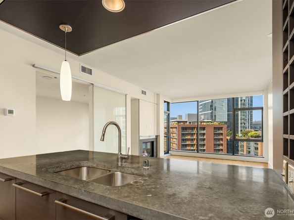 820 Blanchard Street 803, Seattle WA 98121