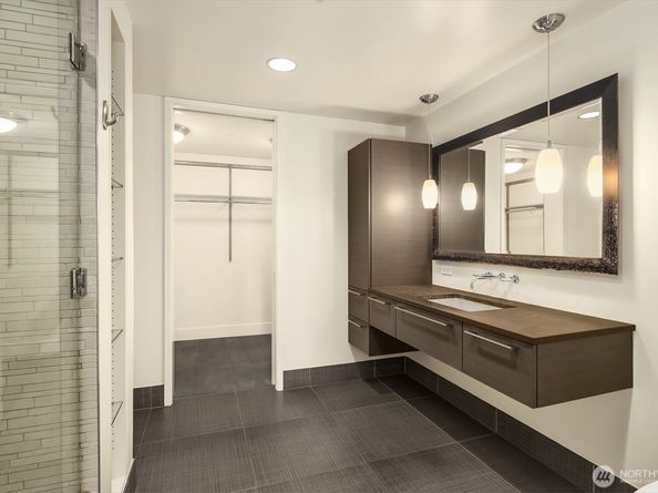 820 Blanchard Street 803, Seattle WA 98121