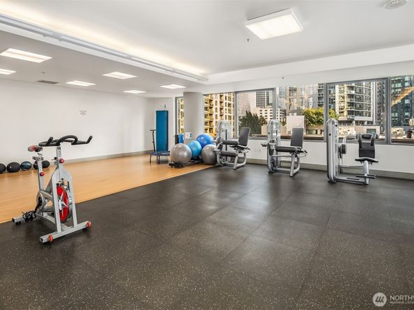 820 Blanchard Street 803, Seattle WA 98121