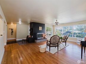 4000 Country Lane NW, Bremerton WA 98312