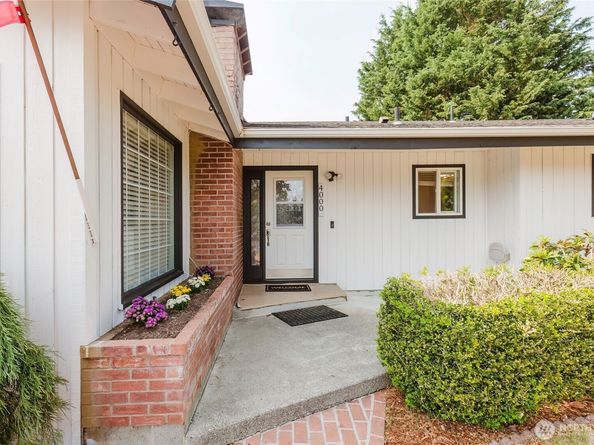 4000 Country Lane NW, Bremerton WA 98312