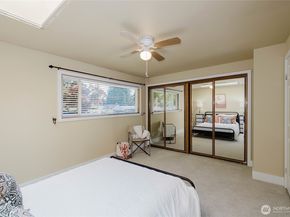 4000 Country Lane NW, Bremerton WA 98312