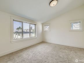 3635 Evanston Avenue N B, Seattle WA 98103