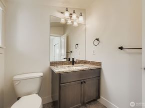 3635 Evanston Avenue N B, Seattle WA 98103