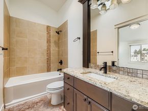 3635 Evanston Avenue N B, Seattle WA 98103