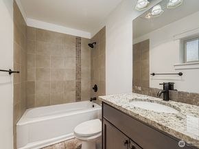 3635 Evanston Avenue N B, Seattle WA 98103