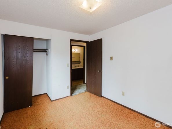 802 California Avenue SE, Port Orchard WA 98366