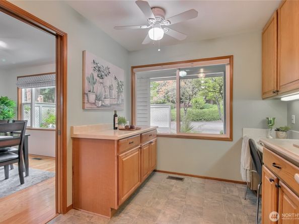4106 221st Place SE 1072, Issaquah WA 98029