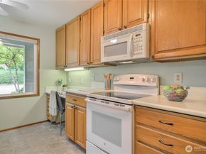 4106 221st Place SE 1072, Issaquah WA 98029